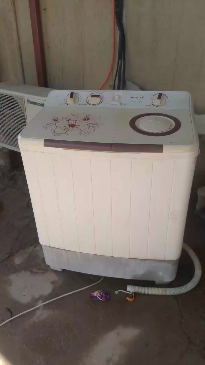 غساله شغال كلشي مابيه بس نشاف وحده وكف اريد 40 قفل عنوان زبير


**إذا كنت صاحب هذا الإعلان وتريد حذفه لأي سبب، رجاءا أرسل رسالة إلى الدعم الفني**