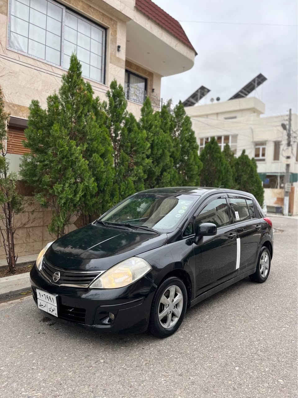 نیسان ڤێرسا مودیل ٢٠١٢ 
گێر و مەکینەو تەبرید بەشەرت
سەیارەکە ٣ پارچەو نیوی بۆیاخە
جەمپەکی خەفیفی پێشی هەیە
بەس بەدەنەی گرتیە 
بەناو کردن بەشەرت
سەیارەکە دینار مەسروفی تێدا نیە
هەموو گیانی بەشەرت
٤تایەی تازەیە
زۆر توندو تۆڵە

سعری ٧٨$ وەرەقە
*********** واتساب 
*********** واتساب 
شوێن هەولێر أربيل, العراق
