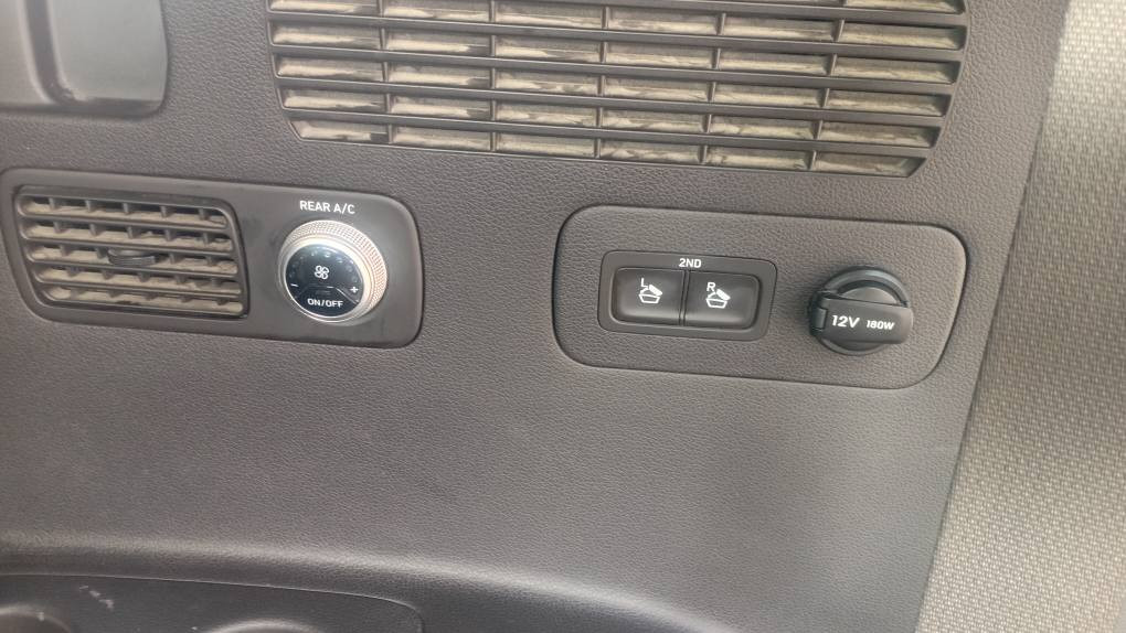 HONDY .SanTafy..2020..V6
هواندي سنتافي 
٢٠٢٠
محرك + كير بشرط ٦ سلندر  دوش وارد خليجي 
السياره: بسمي شرط تحويل و الغرامات المرورية 
#ملاحظة: السياره بدون اي ضرر .
#العداد : 130 km الف 
المواصفات :
بصمه + تشغيل عن بعد 
شاشه وكامير 
حساسات خلفي امامي 
شحن وايرلس 
توفير طاقه 12v 
AUX+USB+ DRIVE MODE
CRUISE+ CANCEL
شفتات ستيرن 
تحكم ستيرن 
كشنات كهربائي 2
تبريد ٣ قطع 
٧راكب 
 ويل كروم 
اشاره فى مراه 
مراه شفط 
#السعر : ٢٤٥  $ بيها مجال 
#الاتصال: *********** _ ***********
#العنوان: الموصل _ الحمدانية الحمدانية, نينوى
