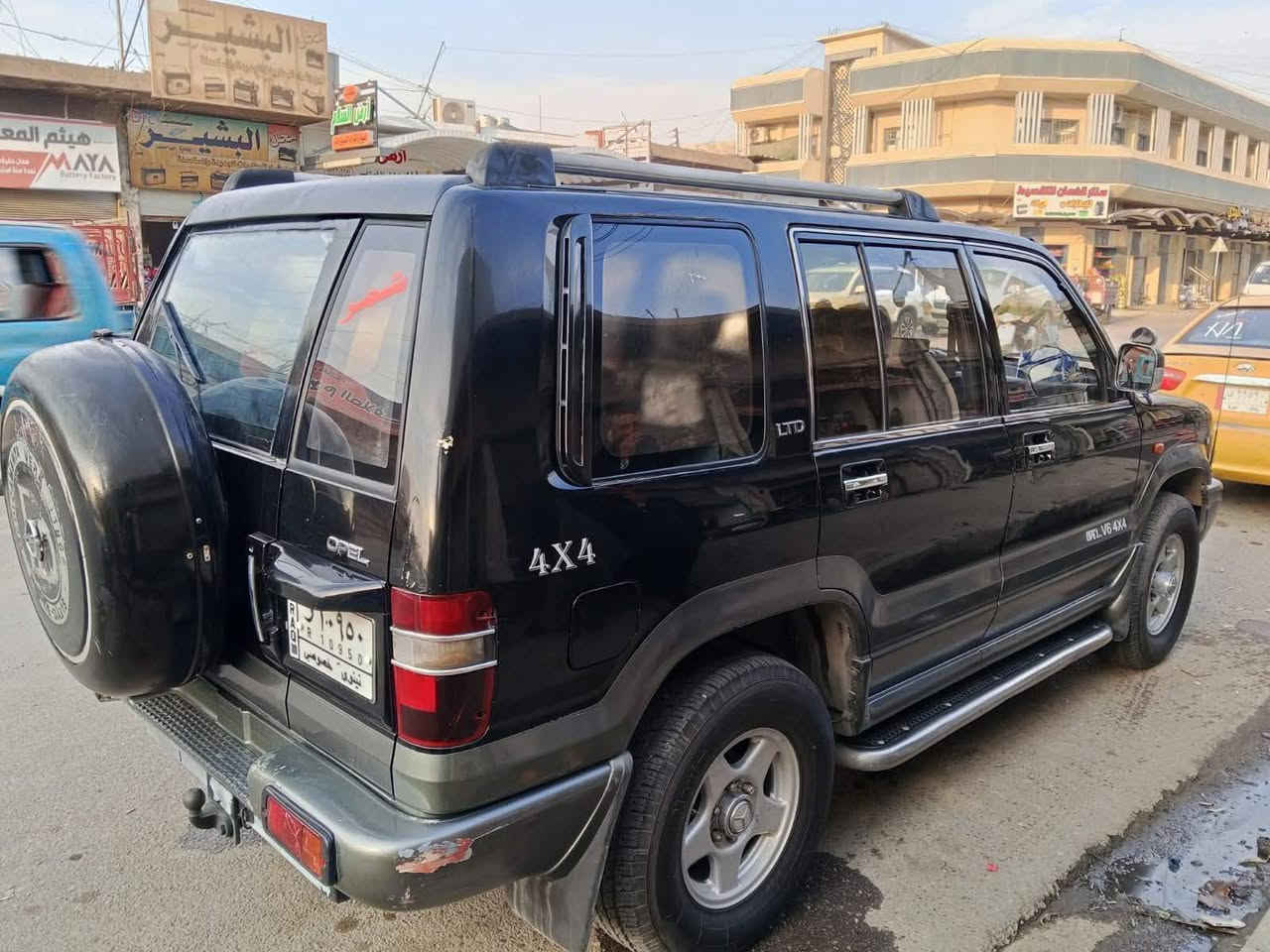 السلام عليكم
ازوز اوبل 🚙
موديل 1993👋
رقم نينوى الماني 🙋 
شرط الوكالة والتحويل 🙋 
كاربون بانزين ⛽ 
طخم تاير طخم امامي خلفي جديد 👋 
محرك 6/محرك وكير شرط 👋 دفع رباعي 
تبريد ثلج 🥶 مكيف هواء 
📢 السياره بدون ظرر شرط كلها وكدام العين 👀 
🛑#السعر 72$💸 وبيها مجال 
#العنوان #الموصل الجنب الأيمن 
***********📱اسيا
***********📲كورك

وترهم مراوس
