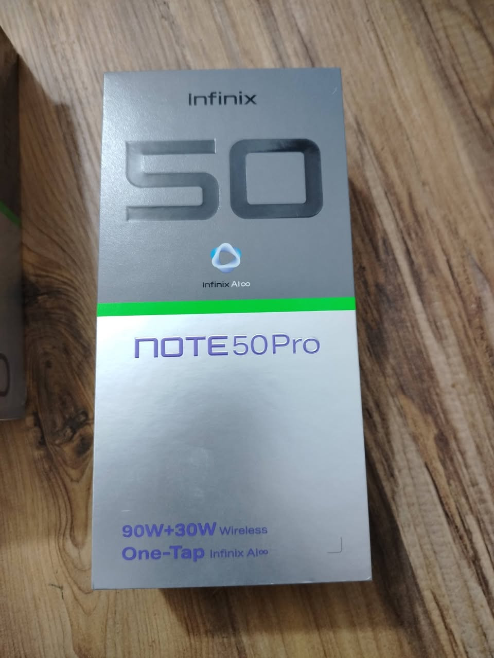 سلام عليكم 
جهاز انفنكس نوت 50 برو 
الجهاز نظافة 100% صالي اقل من شهر من اشتريته الذاكره 256 العشوائية 12+12 المعالج ميدتيك هيلوجي 100 التميت كامل ملحقات شاحنه وسماعات وشاعن عكسي السعر 300 وبي مجال للطيبين تواصل ***********
