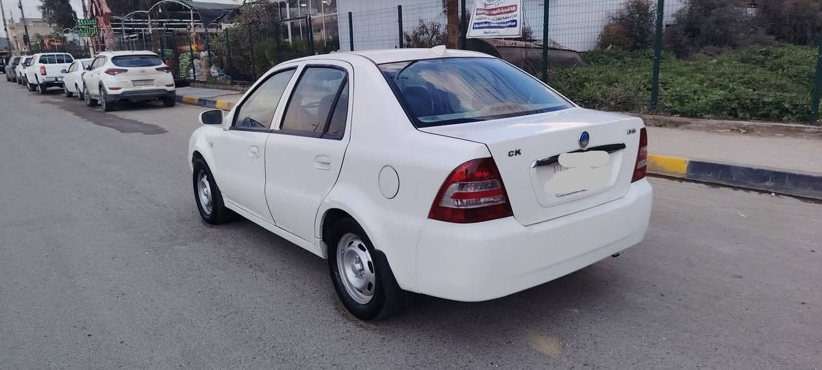 السلام عليكم ورحمة الله وبركاته
رمضان كريم عالجميع
للبيع CK خصوصي ابيض
موديل 2013 كصه جديده
مكينة بشرط
كير بشرط
تبريد + تدفئه بشرط
طخم خلفي ولا أمامي نضيف
جاملغ امام السايق صبغ فقط
بيها مكانين تقليم كارت
سنويه 2018 ساقطه
السعر 54 $ ورقة  بيها مجال بسيط
مكان السياره موصل الايسر حي المثنى
 الاتصال  ***********
