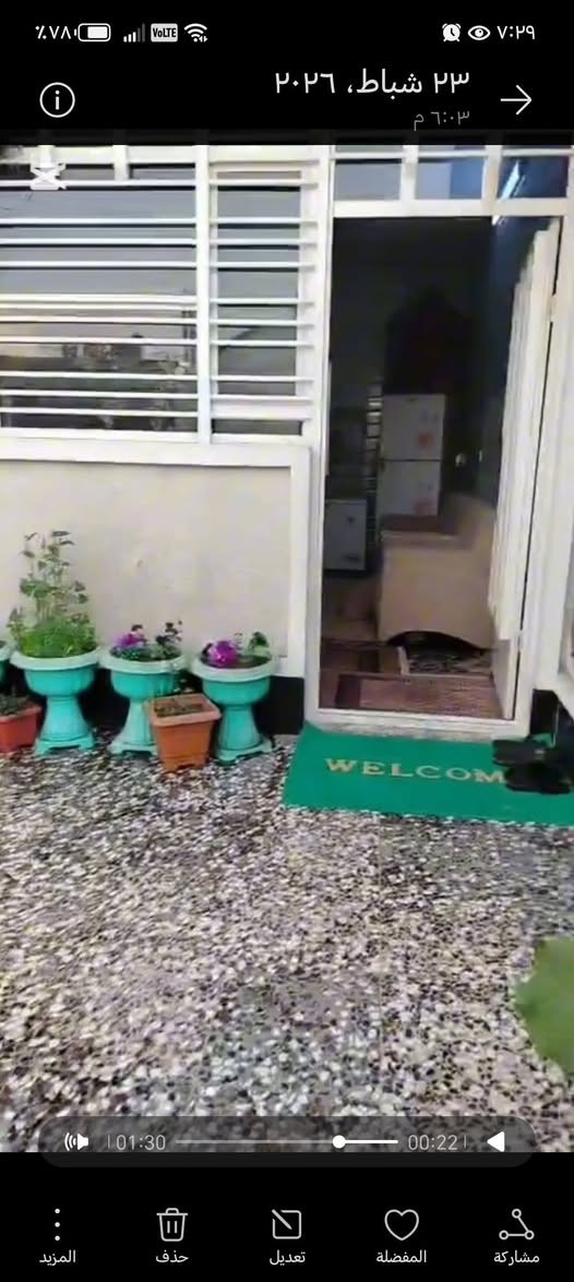 دار للبيع 🚫🚫
١٥٠ متر ٧ونص واجه ٢٠ نزال طابقين استقبال صاله مطبخين حار وبارد ٤غرف نوم حمامين داخل البيت وحمام خارجي
الطابق الفوك ٣ غرف نوم وصاله وحمام  طابو صرف بلديات ٩نيسان شارع الكوفيات
هاتف🚫🚫*********** بغداد, العراق
