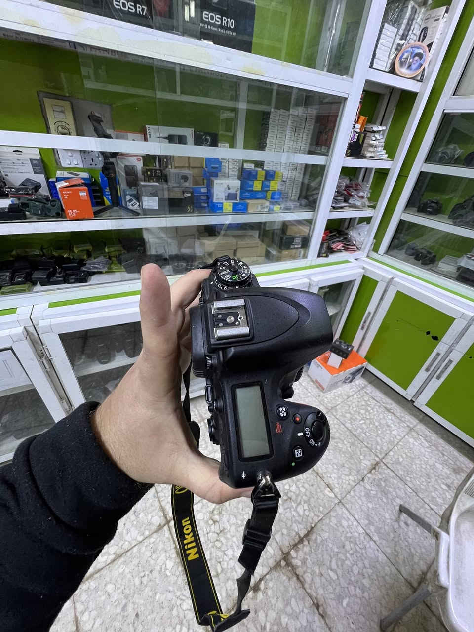 Nikon . D750 + 24.120 F4 N
نضافه100‎%‎ كامل ملحقات اصليه حزام شاحنه بطاريه كارتون
فقط بدي شتره 8k ✅
سعره مليون و500الف 
مكاني بابل ***********
