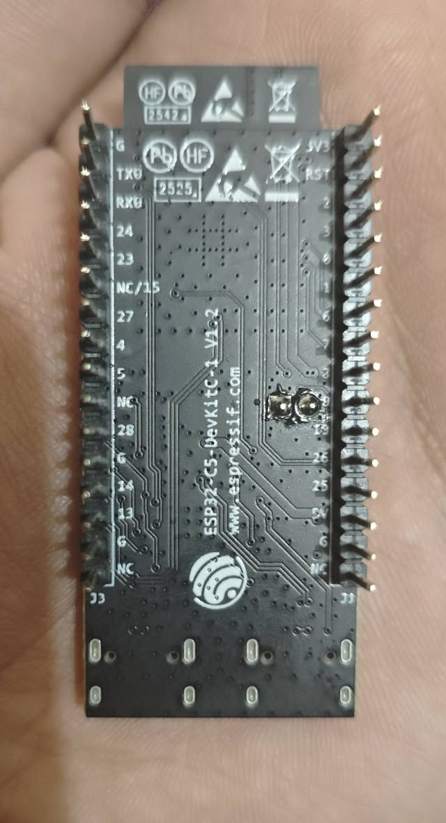 بورد ESP32-C5-DevKitC-1
السعر 20 🛑


**إذا كنت صاحب هذا الإعلان وتريد حذفه لأي سبب، رجاءا أرسل رسالة إلى الدعم الفني**