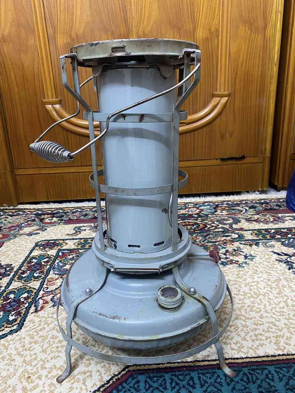 السلام عليكم صوبة علاء الدين عراقية قديمة نضيفة نارها زركة نضيفة كلش يوجد توصيل
للاستفسار***********
