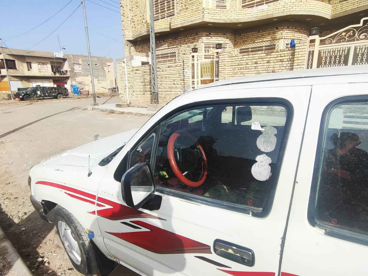 بيكم للبيع مديل 2000 مشروع وطني السعر 90 وبيه مجال حك الجيه مكان ميسان 
رقم الهاتف ***********
***********
