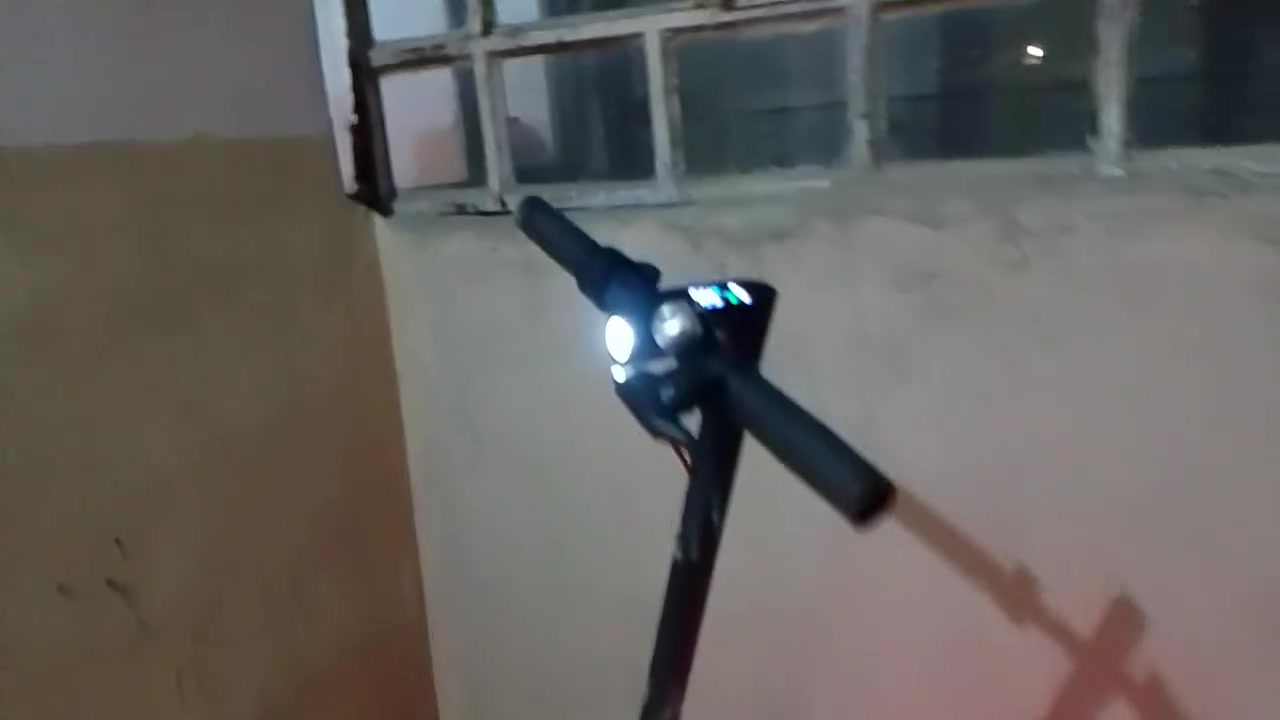 سكوتر شحن للبيع بطاريات نضيفه السعر خاص


**إذا كنت صاحب هذا الإعلان وتريد حذفه لأي سبب، رجاءا أرسل رسالة إلى الدعم الفني**