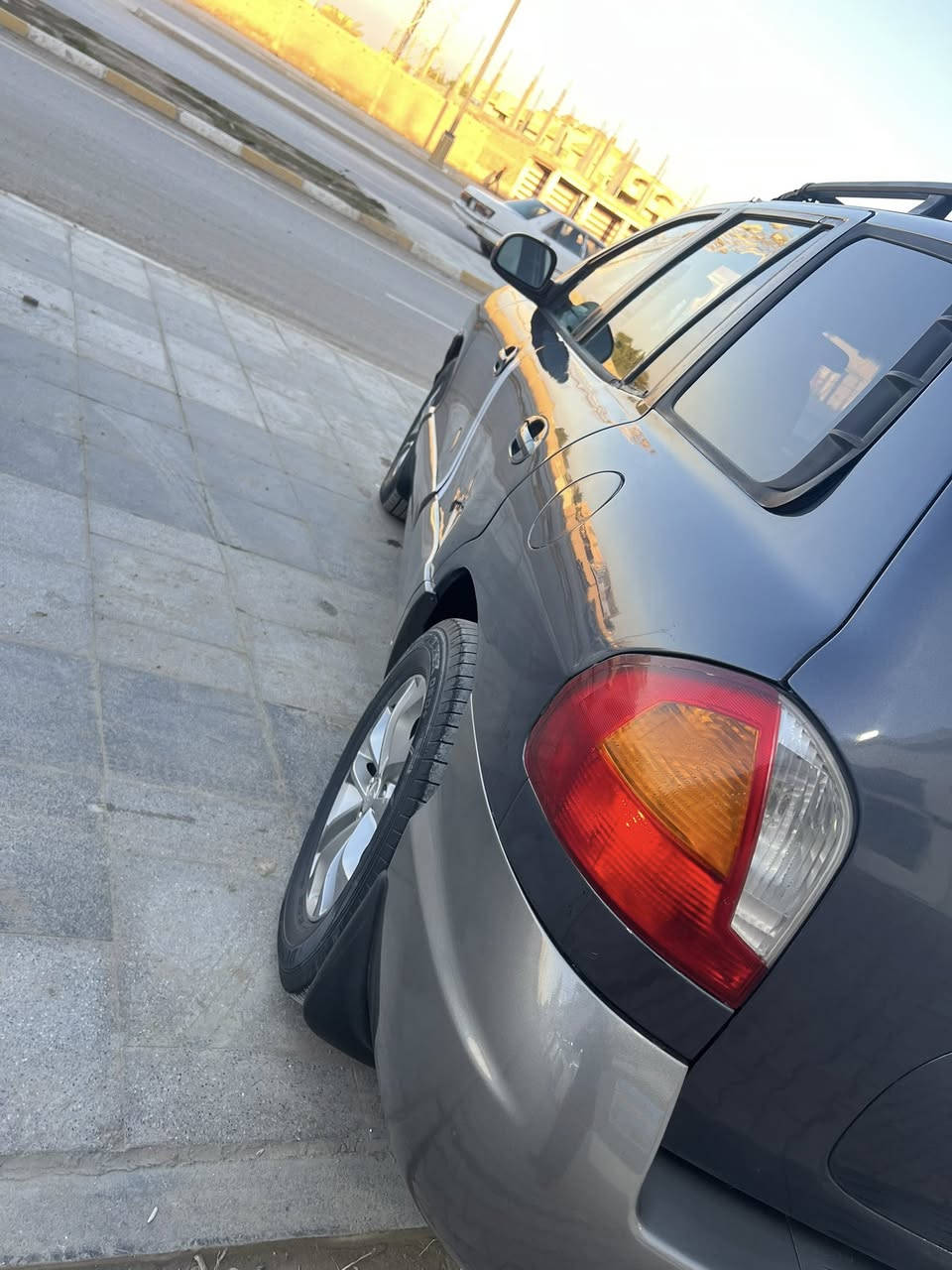 سلام عليكم سنتافيا مديل 2006 رقم بصره دولي تحويل مباشر مكفوله من الضربه القويه والكلبه والخياس والعيب الشرعي صبق جماليه فقط الثر جراد صبقه درجه اولا فرن محرك 6 سلنتر 2400 جديد كير جديد حداده تخم تاير قرفه جديده كله عله البلات السياره جديده كله علا البلاد مال بيت السعر 83بيه مجال العنوان النصريه مركز ***********
