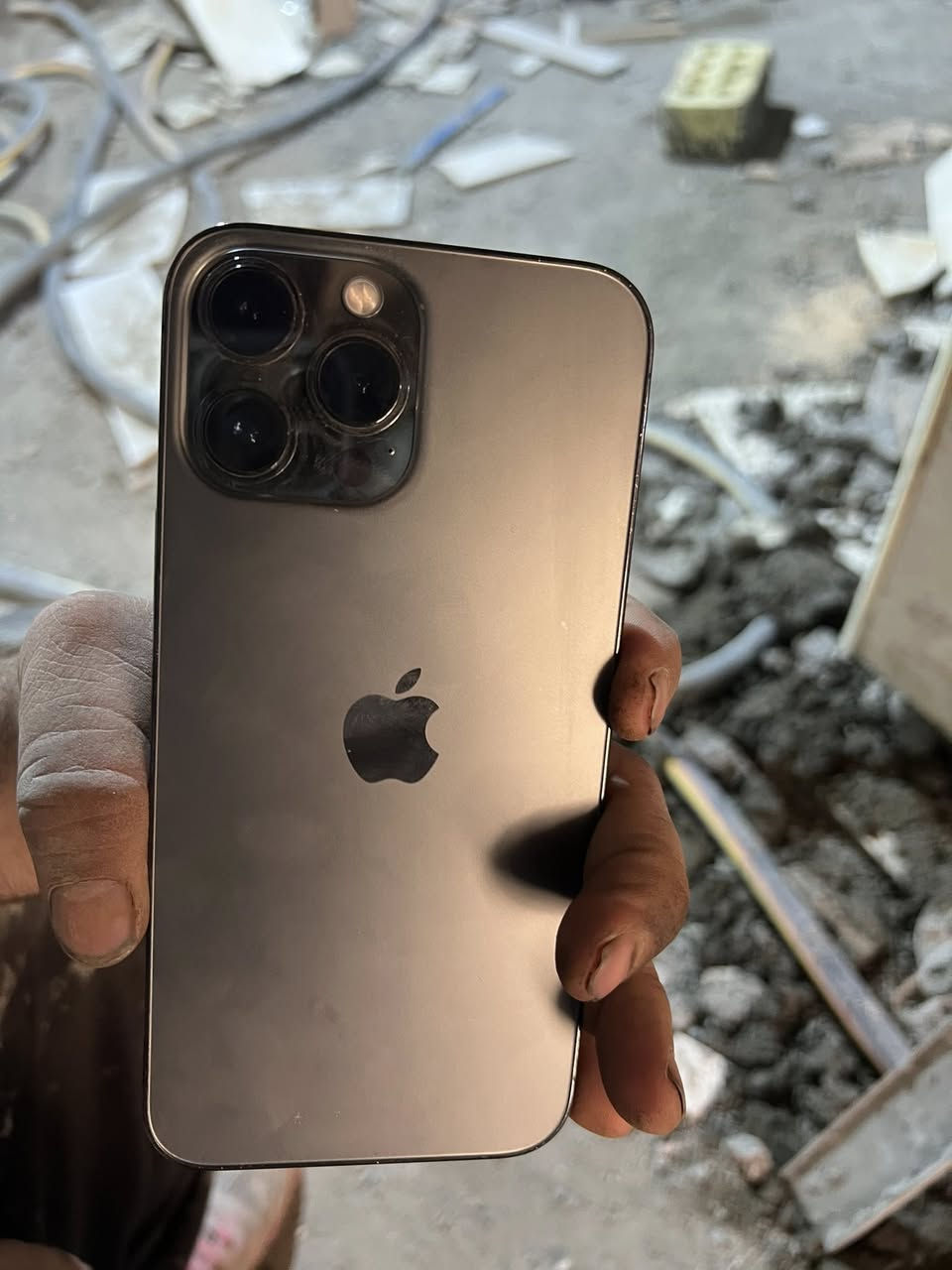 ايفون ١٣برو ماكس للبيع بطاريه ٨٨جهاز كلش نضيف  بس نقطه بلشاشه مامثره كلش ع المس ممالته سعره٦٠٠وبي مجال


**إذا كنت صاحب هذا الإعلان وتريد حذفه لأي سبب، رجاءا أرسل رسالة إلى الدعم الفني**