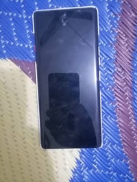 كربلاء طويريج منطقة الفيادة  التليفزيون مستعمل شهر ونص مستعجل على بيعه...