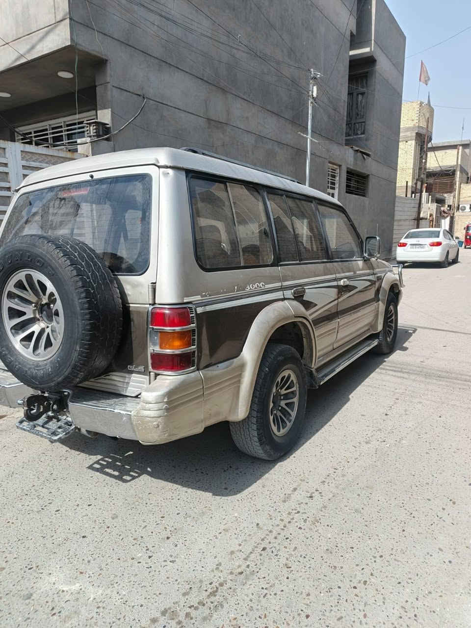 اللهم صل على محمد وال محمد 
باجيرو موديل 93 رقم بغداد انجليزي باسمي تحويل مباشر 
العنوان بغداد الكماليه 
السعر 53ورقه
اتصال ***********
