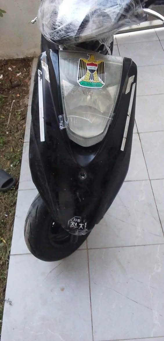 السلام عليكم دراجة للبيع بريز نكرة سلف كاملة دراجة يحتاجلها ادامة كلجات وصالنصة كهربائيات كاملة لايت زنون كابريتر تايوان كلشي بيها شغال مكاني اعظمية السعر ٤٢٥ الرقم ***********
