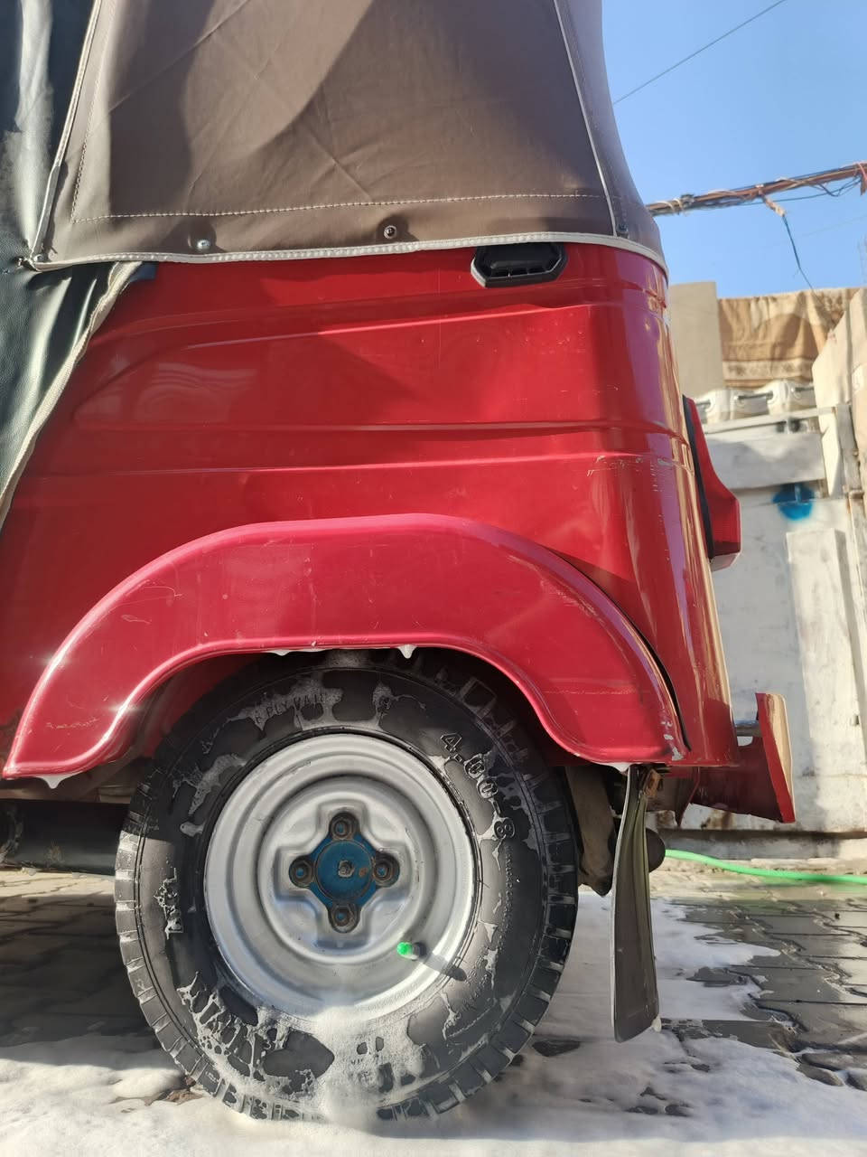 السلام عليكم تكتك للبيع 2022/8اوراق  مو رقم المكان بغداد الشعله رقم ***********
