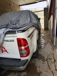 هايلوكس فور ويل • ٢٠١٤ • رقم بغداد