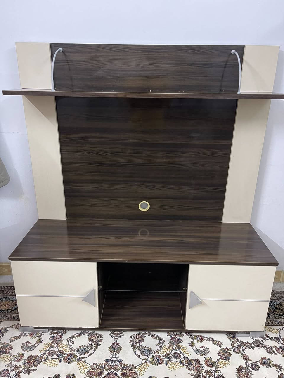 اغراض منزلية طباخ كريازي مصري حيل نضيف مابي عيب و ديوان تركي يصير مخزن وسرير و بلازما رويال حجم 32 سمارت فول انترنت و سرير نفر واحد حجم كبير اخو الجديد و ميز تلفزيون ماركة أوربي للاستفسار الاتصال على الرقم *********** // *********** 
واتساب //. ***********
