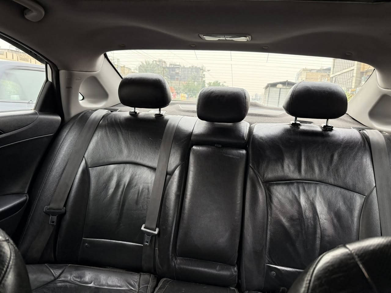 السلام عليكم سياره سوناتا موديل 2012 كير  محرك صدر تخم تاير باتري جديد 
السيار مصبوغه حزام 
مكان السياره بغداد 
***********
غير متواجد ع الفيس
