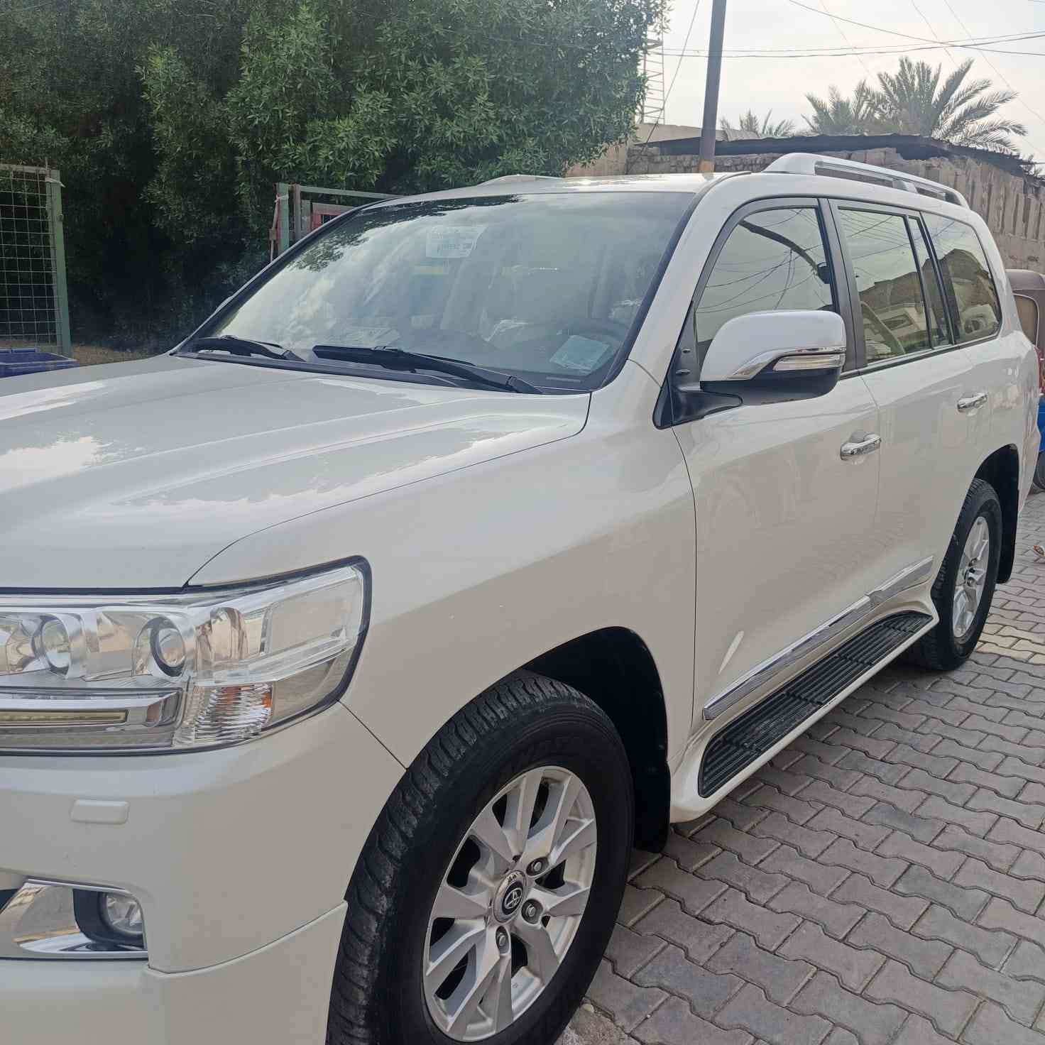 سلام عليكم
لاندكروز 2017 فول 
ومكفوله من ضربه وصبغ وتبديل مكينه 6
رقم بغداد 
عنواني بغداد المحموديه
هاذه رقمي ***********
