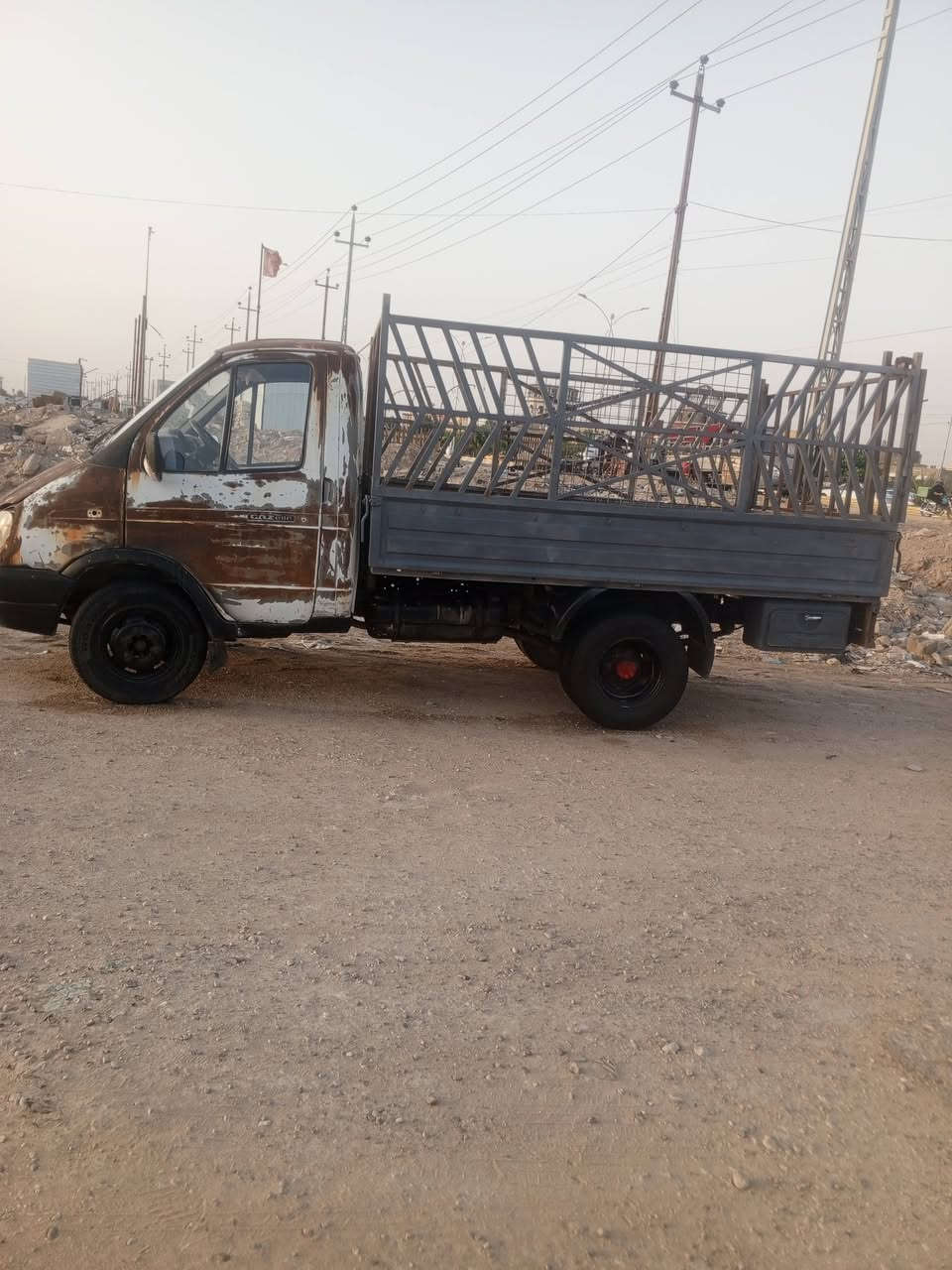 السلام عليكم
كازينه للبيع رقم بغداد گير و مكينة و اكسن مال فحل سيارة جاهزة للعمل ما ناقصها شي تخم تواير و كهربائيات فول بم و نوزل محور لا تنقيص و لا تبخير شرط جاهزة جاهزة 
العنوان ناصرية مركز 
السعر 37. وبي مجال للشراي 
رقم موبايل ***********

