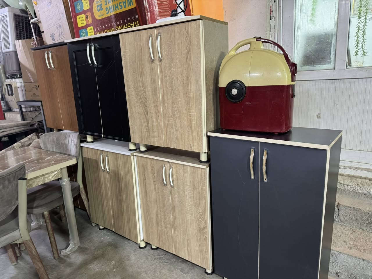 مجموعه اغراض منزليه للبيع باسعار مناسبه للاستفسار ***********                             
يوجد توصيل 
عنوانه سليمانيه بكرجو شارع عوال مقابيل حديقه كوستجم او مدرسه شنيار للبنات ((معرض حذيفه))
