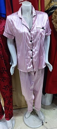 تراك نسائي • ستن • سوق الميثاق