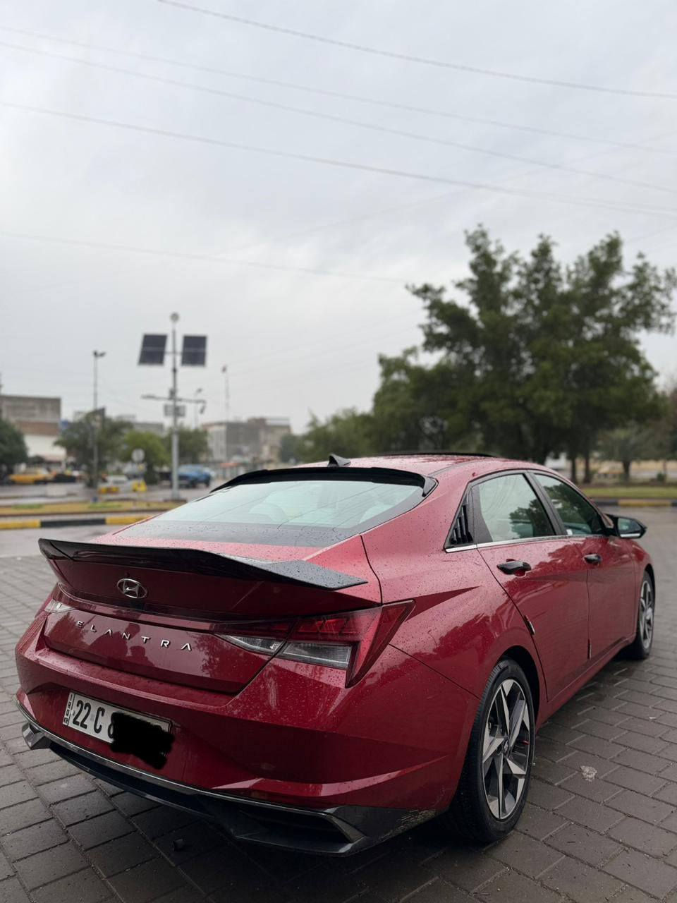 النترا 2021 وارد امريكي للبيع 
للبيع النترا 2021 وارد امريكي رقم اربيل تحويل او وكاله موجود محرك 2000 دوش السياره حادثه قطعه وحده البنيد فقط الحادث موضح بلمنشور ايرباك ستيرن ماشيه 37 الف ميل السياره مواصفات معروفه sel 
1 بصمه 
2 سلايت 
3 كشن كهرباء 
4 كشنات تدفئه
5 رادار امامي وجانبي وخلفي 
6 كامره خلفيه 
7 شاشه ديجتال 
8 لايت + بك لايت LED 
وباقي المواصفات المعروفه بل النترا 
السعر 145$
العنوان بغداد شارع فلسطين 
للأستفسار: ***********
