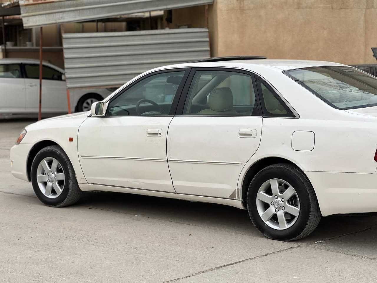 إفلون 2001 فول مواصفات 1/1
كراسي كهرباء فتحه سقف دبل شمسيه 
شاشه كبير تبريد قطعتين 
محرك 3000 v6 كير محرك كله شرط كهربائيات شرط 
بإسمي تحويل مباشر 
بيها صبغ قطع اثر جراد وعندي صورها قبل الصبغ 
وعليها منظومه مال غاز تنسى شي اسمه بانزين 
سياره حيل نظيفه وا تعبانه 
تراي 200 
السعر 100 وبيها مجال 
مكاني تكريت صلاح الدين 
***********
