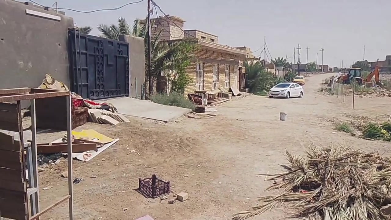 قطعه طابو اسهم مساحه ٤٠٠م خلف مستشفى التركي السعر ٩٠ مليون وبيه مجال  
الوجه 13 ونزال 32 الاستفسار الاتصال على رقم ***********
