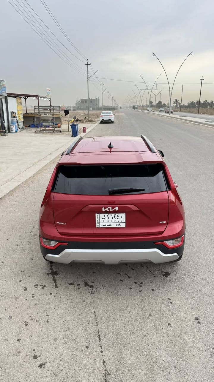 السلام عليكم ورحمة الله وبركاته
كيا نيرو موديل ٢٠٢٣ فول ماعدا  الفتحة
رقم بغداد تحويل ثاني يوم
ماشية ٥٢٠٠٠ الف وقابلة للزيادة
الحادث موضح بالصور
السعر ١٥٥ ورقة وبي مجال للشراي 
غير متواجد عالفيس
واتساب 
***********
