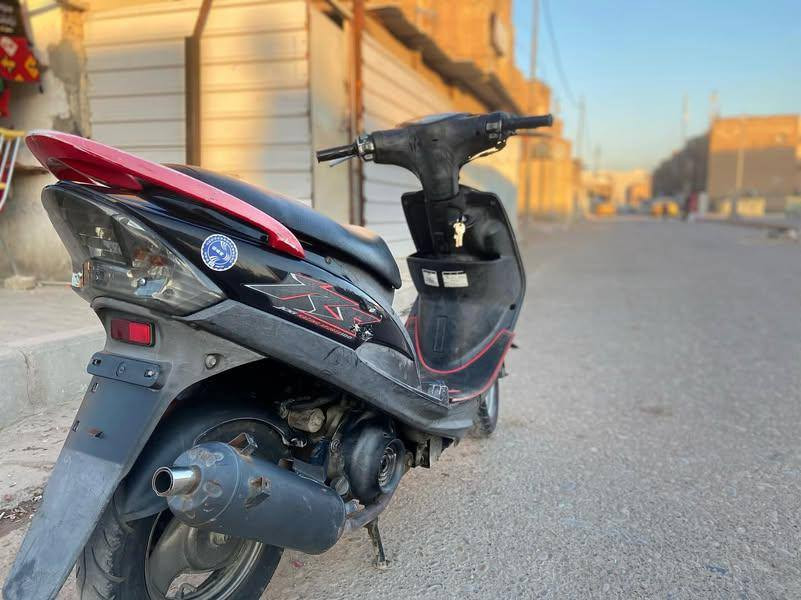 السلام عليكم ماكس عدله للبيع مكفوله من كلشي دراجه نضيفه بوشه بلاديه دراجه مختمه رقم واحد مكاني العماره قطاع 28 الرقم ***********
