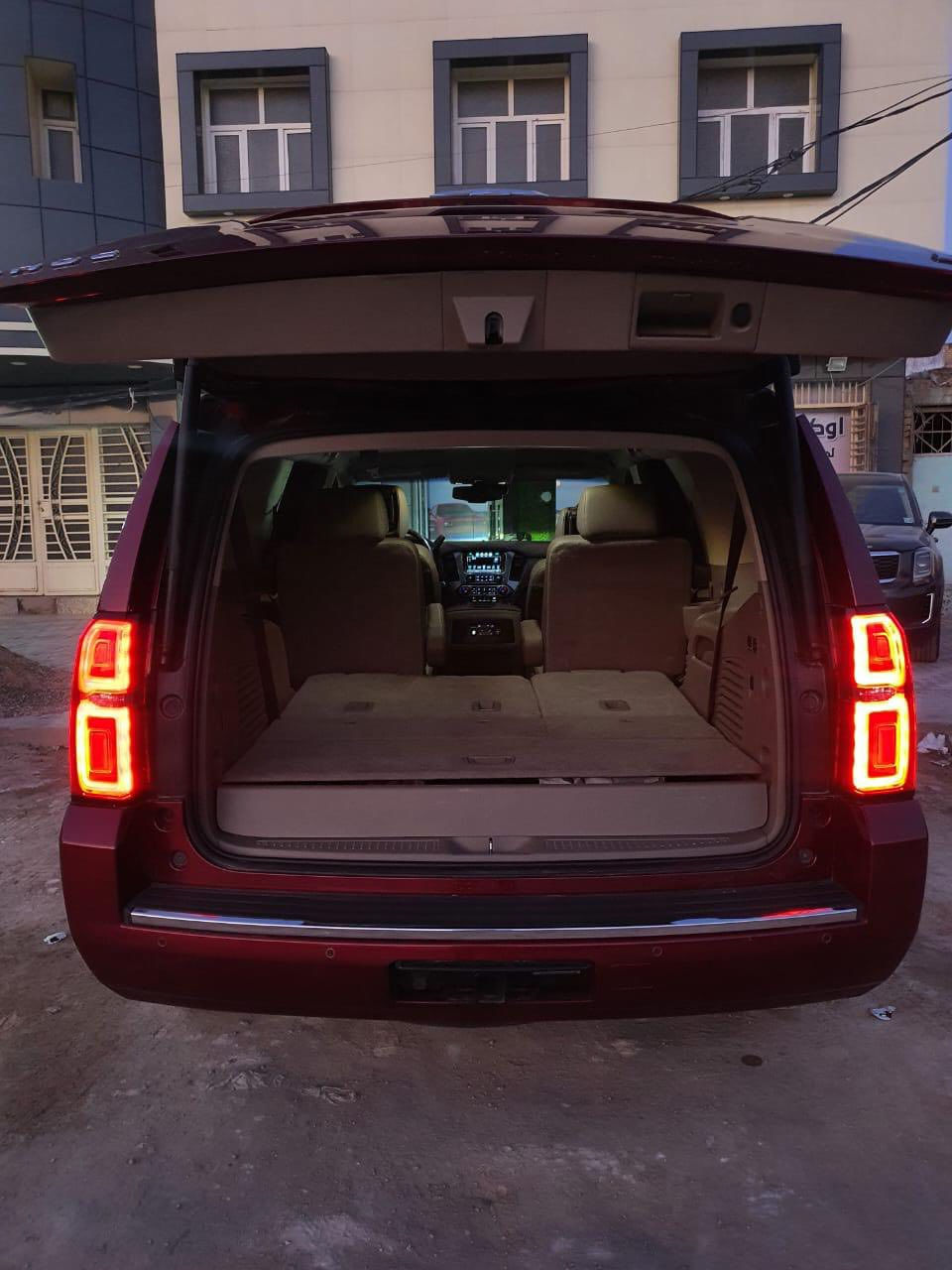 السلام عليكم تاهو 2018 بريمير ادوات مكفوله من ( الكص ول انتربول يعني تسجل كبل ) السياره الباب الخلفي نضرب هنا او بدلته صور الحادث موضحه السياره ماشيه 135 الف km  رقمي ***********
