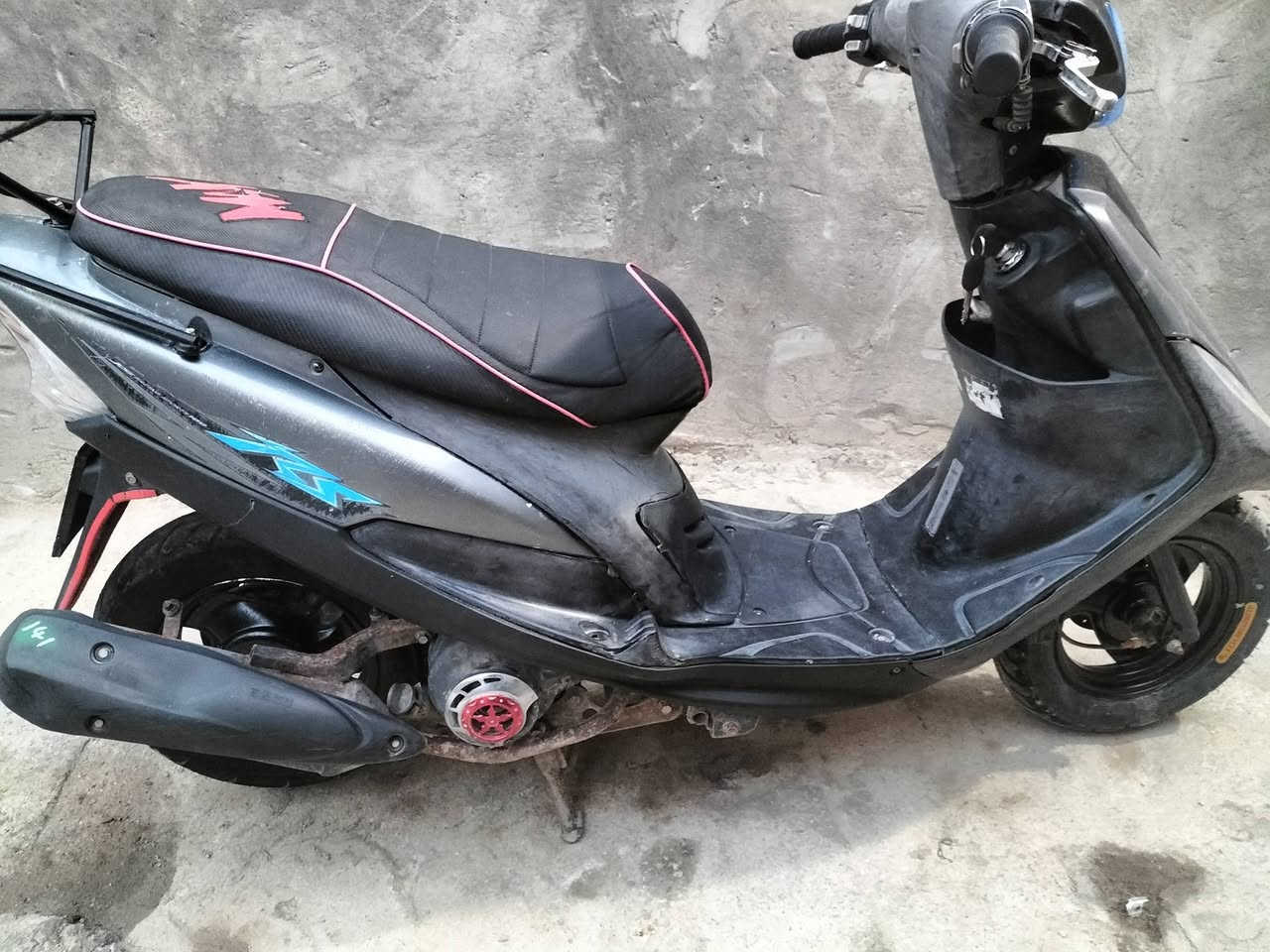 سلام عليكم
ماكس عدله لبيع 
دراجه 50 بلاد برغي ما مفتوح بيها وين ما تريد افحص 
لايت عالي ناصي اشيرر دراجه شلع تخبل 
كفرات بلاد ختم واحد 
ناصريه مركز السعر خاص مو شراي لا تعبني


**إذا كنت صاحب هذا الإعلان وتريد حذفه لأي سبب، رجاءا أرسل رسالة إلى الدعم الفني**