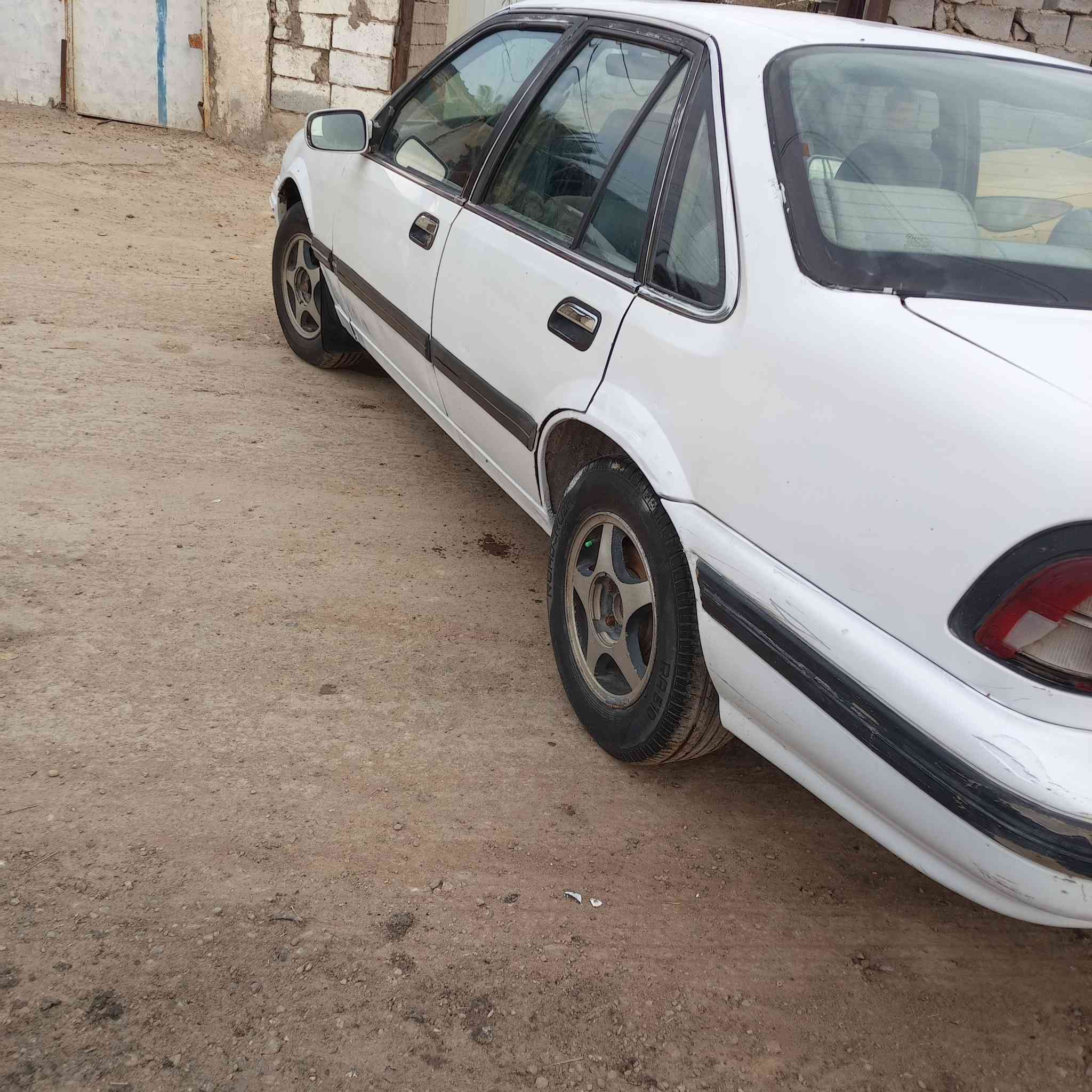 سلام عليكم دايو ابرنس موديل 93 رقم بغداد الماني تحويل مباشر سياره جاهزه كير محرك حداديه كفاله كير اتوماتيك سياره بلاديه مكفوله من ضربه أو صبغ بيه بس مكان الخياسات صبغ بس سياره جاهزه عله اخر حبايه تخم تأير بس البطاين 2 أو محورله  السنويه نافذ 19 تنزل من سعره سعر 29 المكان بغداد الاتصال ***********
