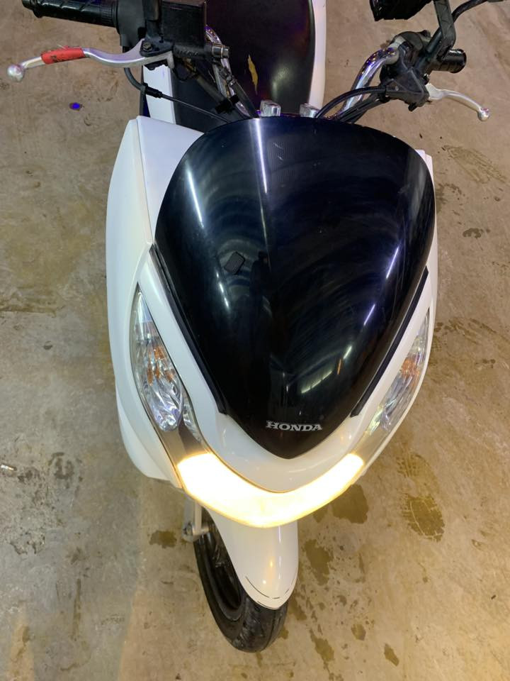 سلام عليكم BCX جيل الاول نازلة رمبة معرض بيت طارش نظافة 100 على ايدي شرط دهن موتل الاصلي والبانزين محسن مال بيت السعر 15 ونص ***********
