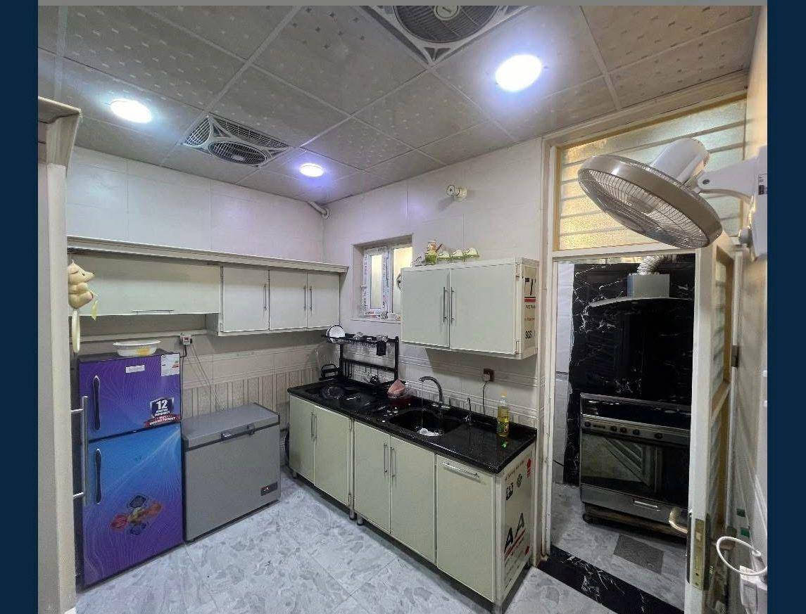 دار للبيـــــــــــــع..... 
طابــــــــو زراعي سنـــــــــد  // 25.... 
ـــــــــــــــــــــــــــ
🌏 الموقــــــــــع 
مميــــــــــز وركـــــــــــــــن..
وقريب جداً عن شــــــــــــارع المدهش... 
حي الصحـــــــــه قرب مطعـــــــــم ابو صفاء..... 
ـــــــــــــــــــــــــــــــــــــ
المســـــــــاحه الكليــــــــــــه // 220م 
طابقيــــــــن والبناء جــــــــديد وبحاله جيده.... 
ــــــــــــــــــــــــــــــــــــــــــــــــ
أربعة غرف نـــــــــــوم 
صالــــــه هـــــــول مطبـــــــــــخ 
صحيات خارجية وداخليه كــــــــــراج حديقــــــــــه ومناور.... 
ـــــــــــــــــــــــــــــــــــــــــــــــــــــــــــــ
تبليـــــــط مــــــــاء كــــــــهرباء مجــــــــاري... 

***********
***********
