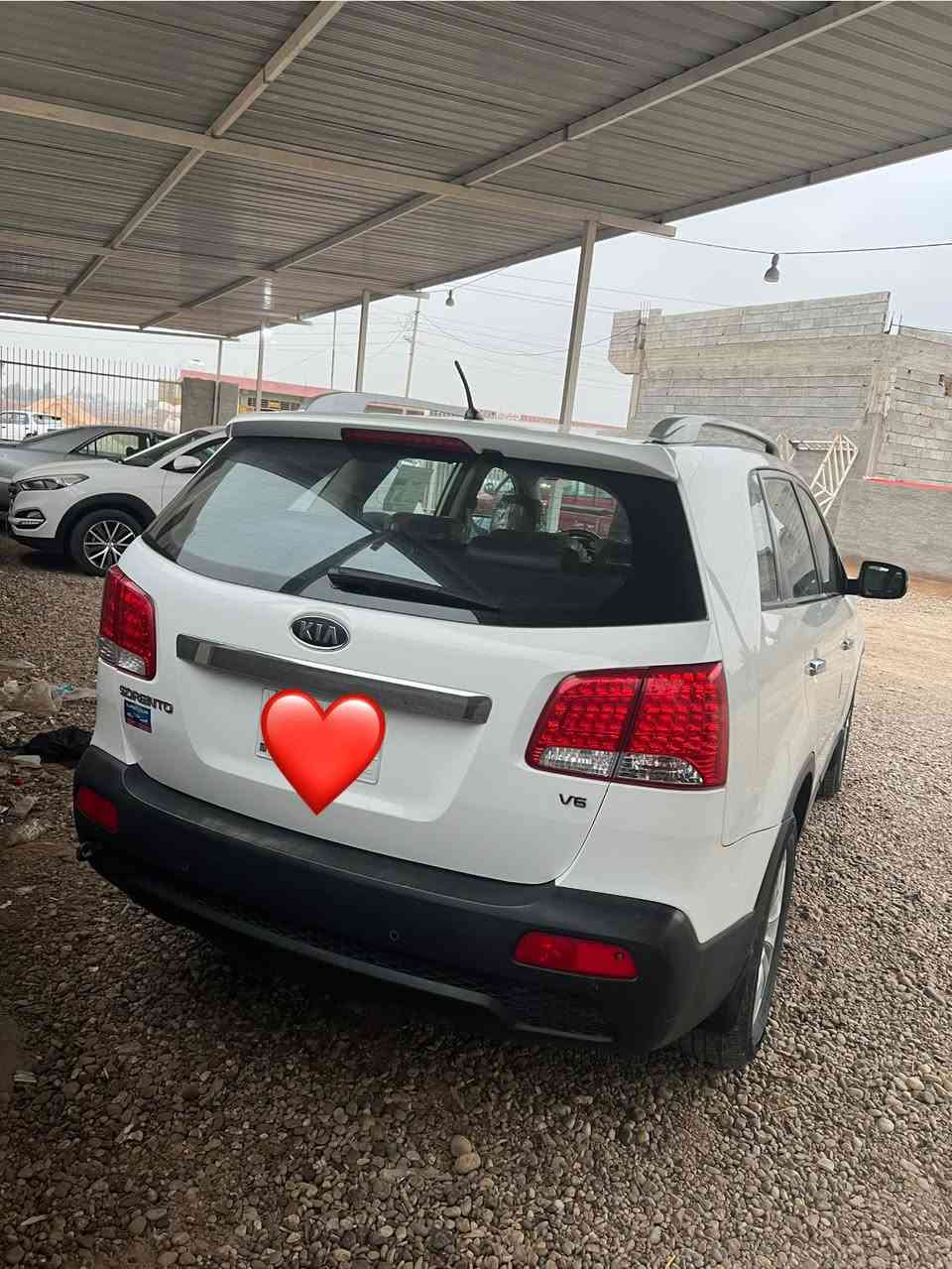 السلام وعليكم سيرنتو للبيع   خليجي موديل 2010 محرك V6 شرط كير محرك فول موصفات ما عدا البصمه 7 راكب صبغ قطعه واحده بيه  السعر 150 وبيه مجال قليل  ‭0780 132 1619‬
مكان السياره صلاح الدين الضلوعيه
