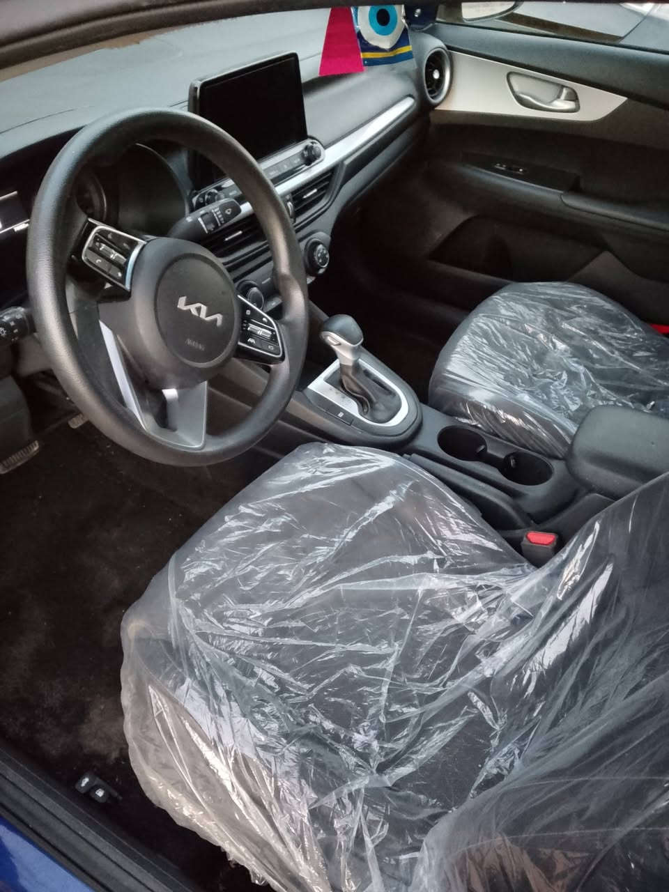 السلام عليكم كيا فورتي 24 حادث يا بنيد مبدل حادثه خفيف حره بدون رقم دخول جديد كتاب من جميع المحافظات سعر 127   ***********  بدون ارباك
