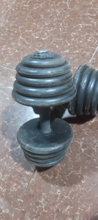 دمبلصات للبيع استخدام قليل ومتروك أقراص حديد تغليف ربل ١٠ أقراص في كل ...