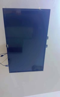 شاشتين • ٤٣ انش • ٤٢ انش