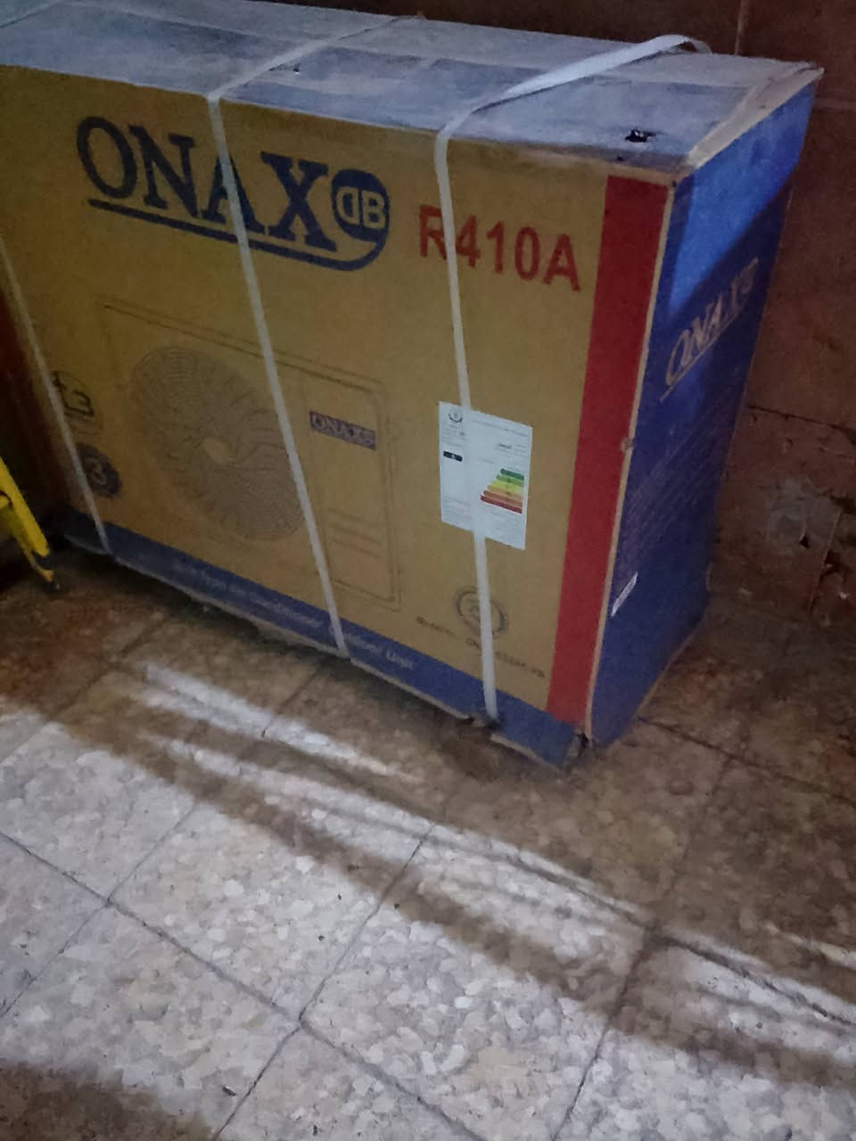 سلام عليكم سبلت البيع 2 طن غاز 410سعر775 /***********

