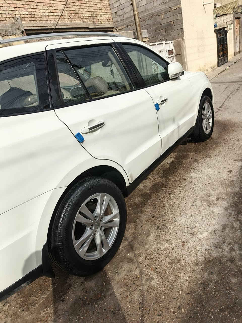 سنتافيا موديل ٢٠١٠ بغداد فول مواصفات خليجي باسمي تحويل مباشر ٦ سلندر ٧ راكب ٣ قطع تبريد فتحه وبصمه فور ويل تخم تاير صدر جديد كير محرك مكفولات سيارة مكفوله عدا الدعاميه الاماميه صبغ  وبيها سونار ماشيه ١٢٠ كم سيارة جديدة بمعنى الكلمة العنوان بغداد غير متواجد ع نت اتصال فقط *********** السعر ١٥٥
