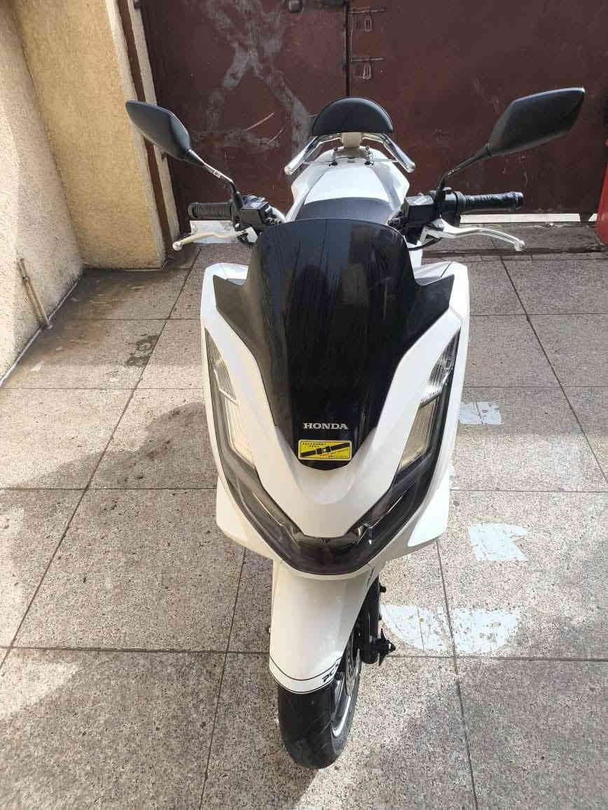 السلام عليكم عندي دراجه بي سي اكس جيل رابع مكفوله من كلشي فول مواصفات تدفئه يدات حساس زدحام نضام اي بي اس وأرد كوري مكفوله من زلغ وكفر مكينه مكفوله ماشيه 13الف بعدهي زيرو بحاله الوكاله السعر 19 اوبيهة مجال متواجده بغداد الغزاليه ***********
