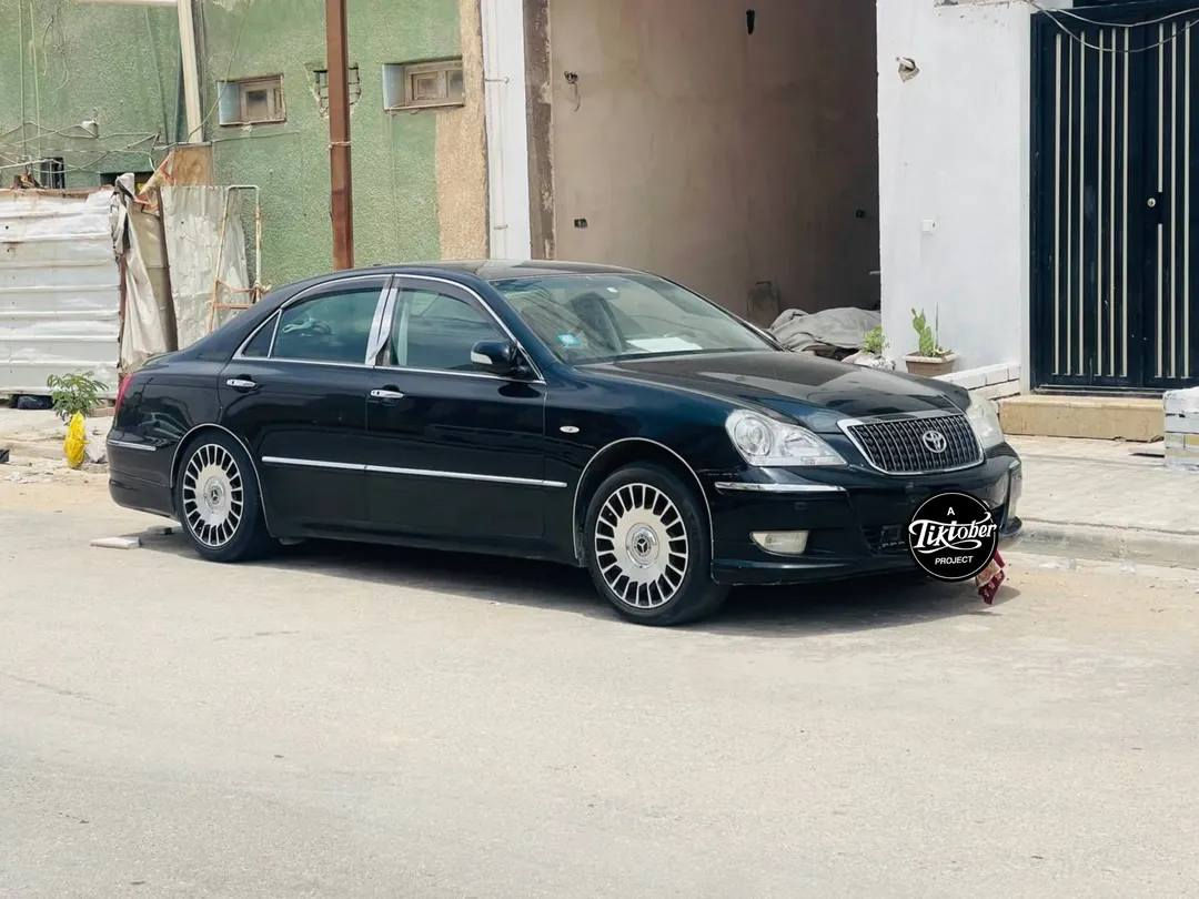 سلام عليكم ماجسته مديل 2006 قرار 102 كير ومحرك وحداديه كفاله 5دكم فول فتحه مسقطله رقم باقي عل كمرك رقم نجف كفاله عامه من كص ونقل جثه السياره نضيفه مكان السياره نجف سعره 145 وبيه مجال الرقم***********
