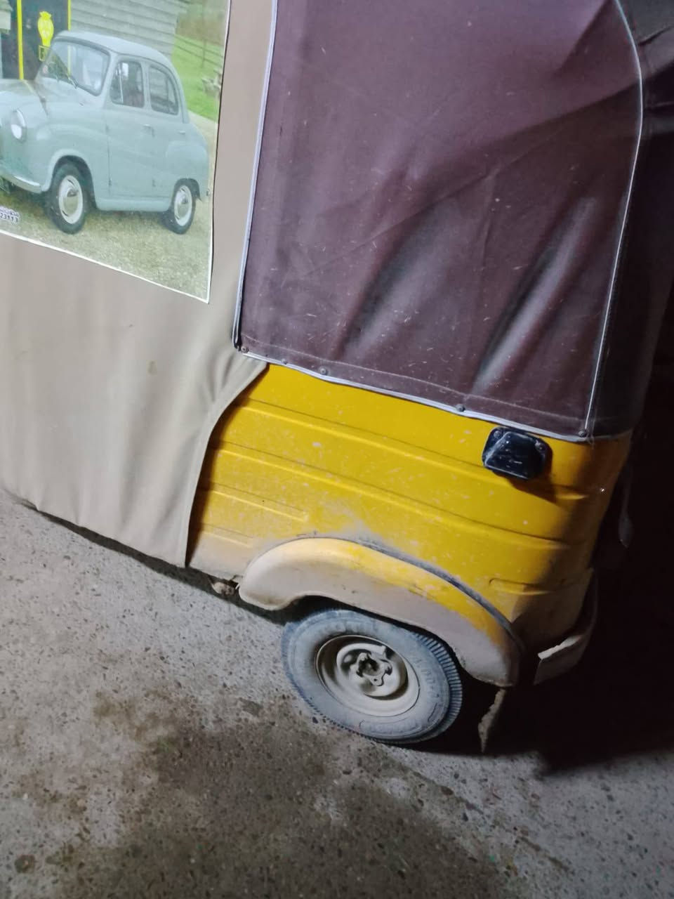 سلام عليكم تكتك البيع 18رقم وسنويه نكليزي الوحته موجوده تكتك عوزه زنجيل فقط وجاملغ ***********مكاني نهروان تحويل مباشر
