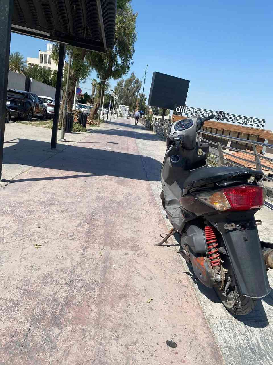 السلام عليكم دراجه سكنز
دراجه مكفولهه
مكينه ممفتوحه دراجه كفرات كلهة بلاديه
دراجه كهربائياتهة كلهة شغاله
بيهة بس التريشه واكعه
سعر (مليون و ميه وخمسين) بيهة مجال بسيط
الرقم ***********
واتساب ***********

