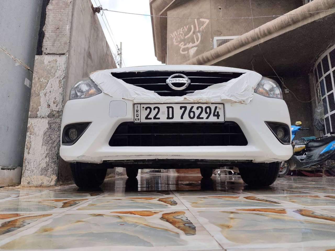 نيسان سني هندي بليته زركة موديل 22 اربيل بأسمي بيها طخه شبر جاملغ خلفي سايق امعجن ومصبوغ و قبق الجنطه بس مرشوش علمود اللون ماشيه 64 على وضع الشركه معروضه ب 115 وبيها مجال بسيط 
*********** مكان السياره بابل حله مركز مدينه
