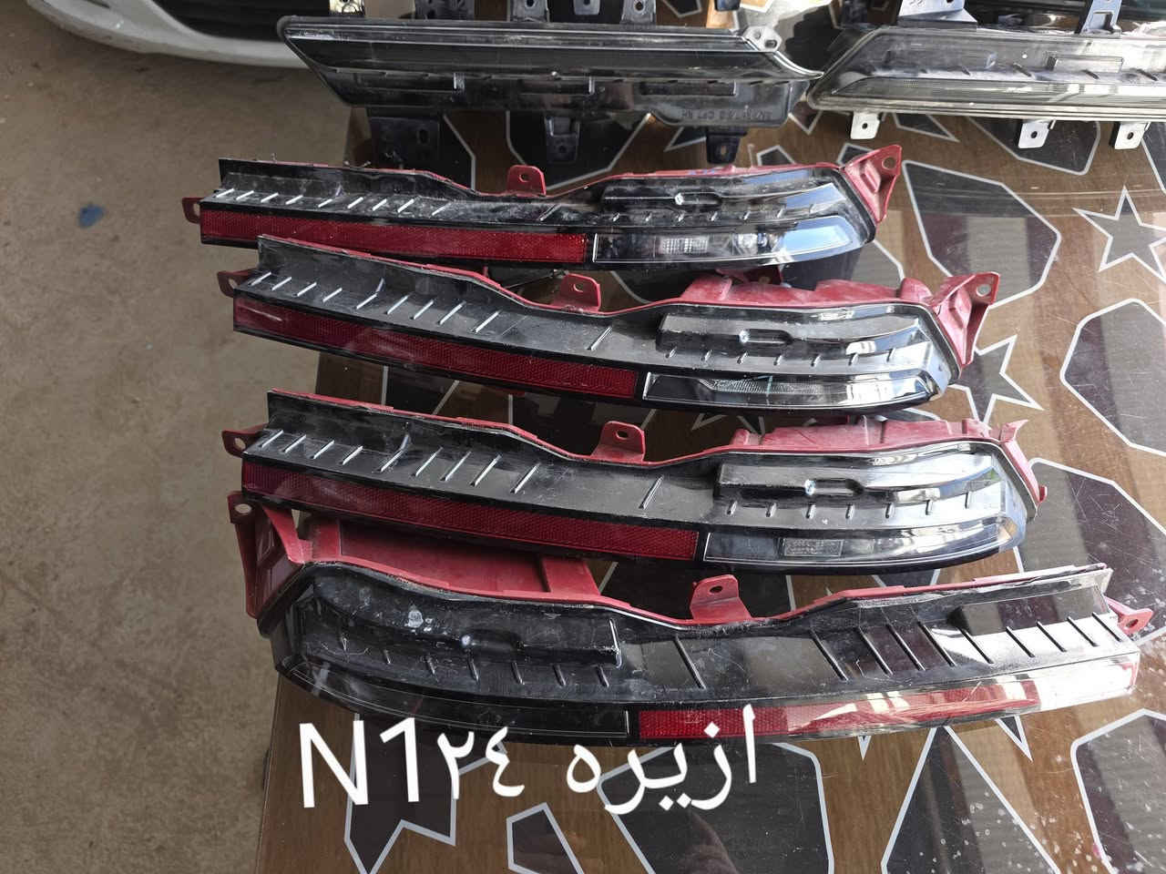 تتوفر لدينا قطع غيار ازيره وk8 ابوب دعاميات بنايد جاملغات بطانه درع لايت بك لايت مساطر لد الديوانيه الحي الصناعي خلف الكراج الموحد ***********
