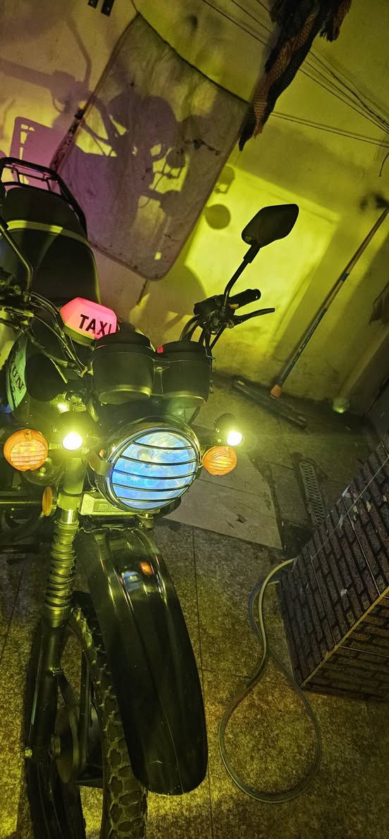 السلام عليكم دراجه دايون نفخ جبلي للبيع مديل 2022 أوراق أصولي شراي يدخلي خاص او اتصال على الرقم *********** بيه واتساب
