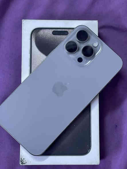 ايفون 15 برو ماكس جديد ذاكره 256 بطاريته 100 عدد الشحنات 164ماستر AAA السعر 1250 العنوان بابل رقم الهاتف ***********
