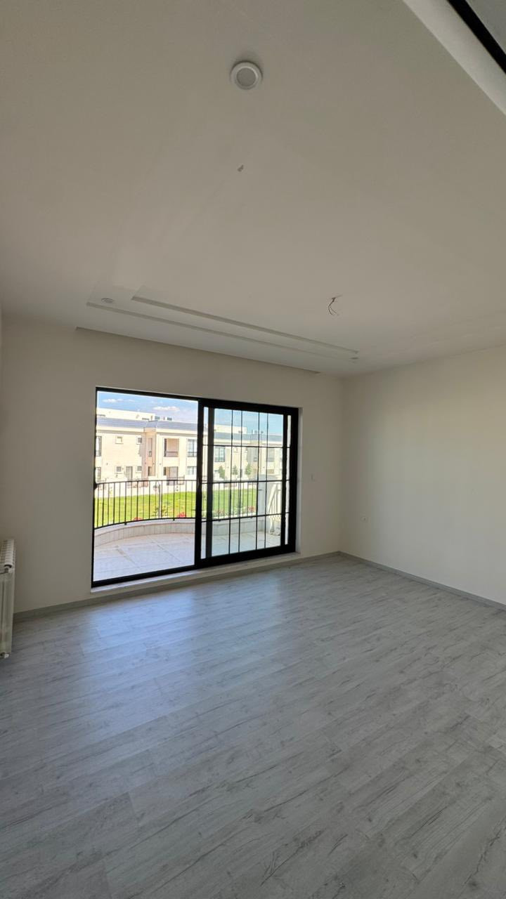 ***********
ماس هيلس -
320م
1200$
